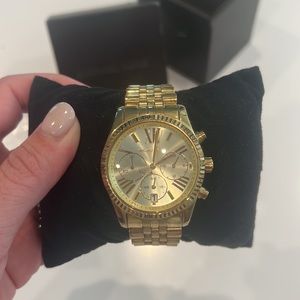 Michael Kors Gold Watch - box and extra links